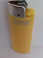 Clipper super lighter gas , Micro  solid color yellow