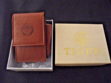 2x cigarette cases brown soft leather comes with gas refillable lighter