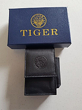 Tiger cig case black  leather comes with Broad metal jet flame refillable ligh